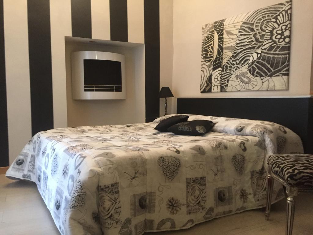 Lori'S Inn Мондові Екстер'єр фото